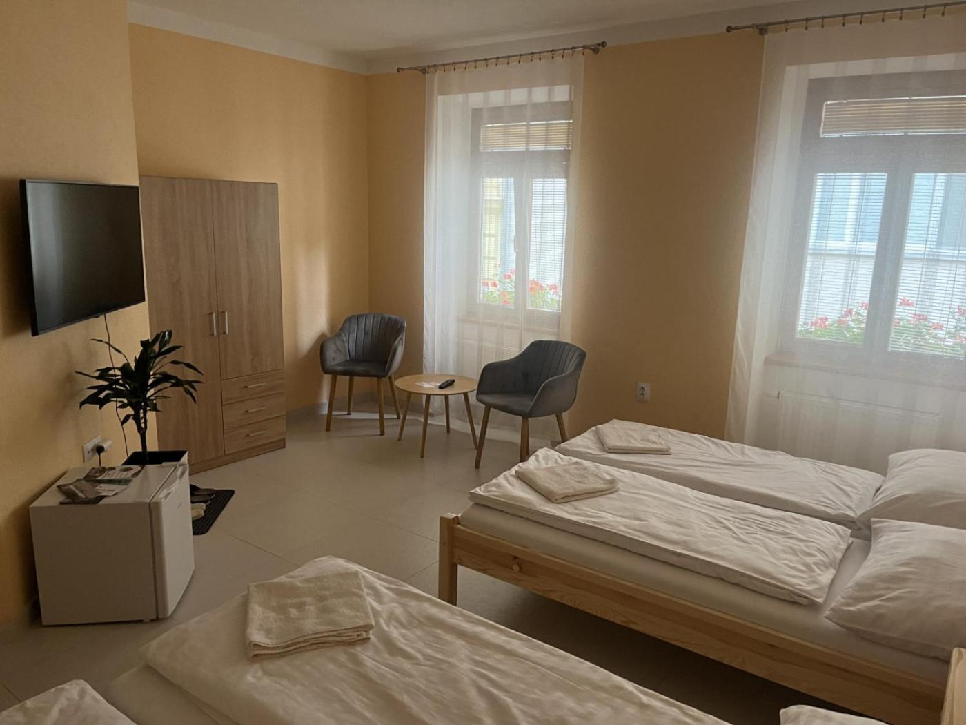 Bed and Breakfast Vt6 House & Restaurant Зноймо Экстерьер фото